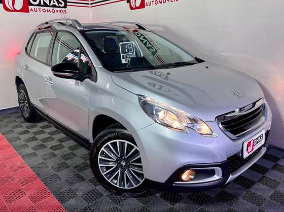 PEUGEOT 2008 1.6 16V FLEX ALLURE 4P AUTOMÁTICO PEUGEOT 2008 1.6 16V FLEX ALLURE 4P AUTOMÁTICO